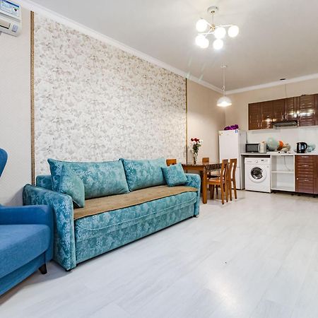 Апартаменты С Видом На Город Pavlodar Exterior foto