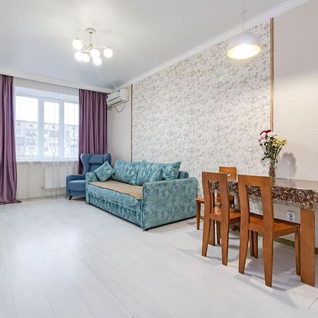 Апартаменты С Видом На Город Pavlodar Exterior foto